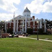 На продажу: $200,000 (0.90 acres)
