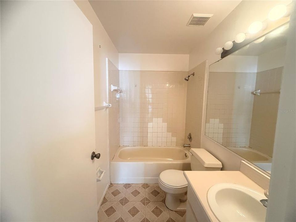 En Venta: $339,000 (3 camas, 2 baños, 1410 Pies cuadrados)
