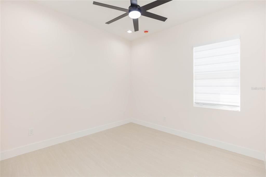 En Venta: $745,000 (4 camas, 3 baños, 2388 Pies cuadrados)