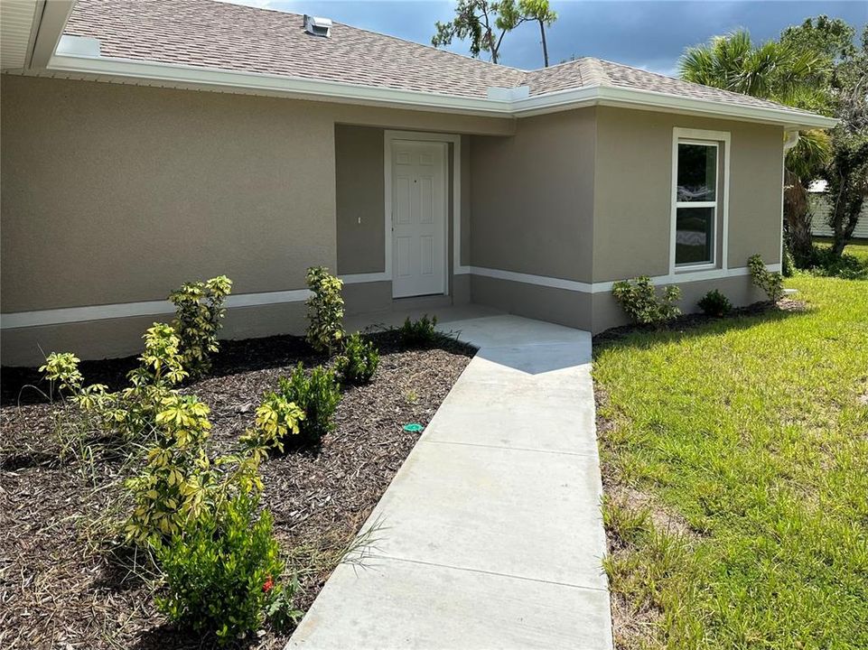 For Sale: $269,900 (3 beds, 2 baths, 1214 Square Feet)