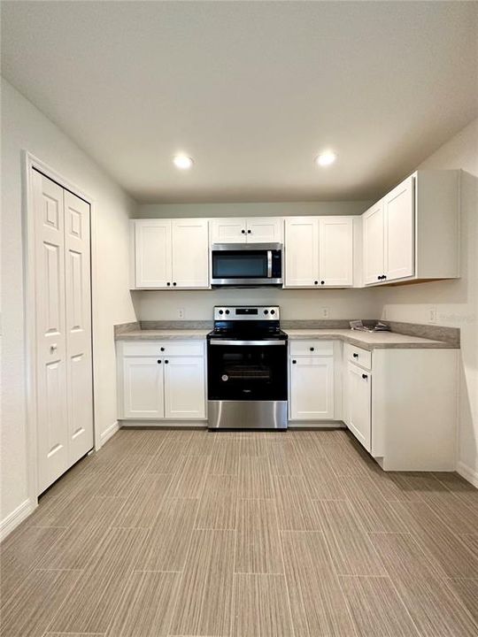 For Sale: $269,900 (3 beds, 2 baths, 1214 Square Feet)