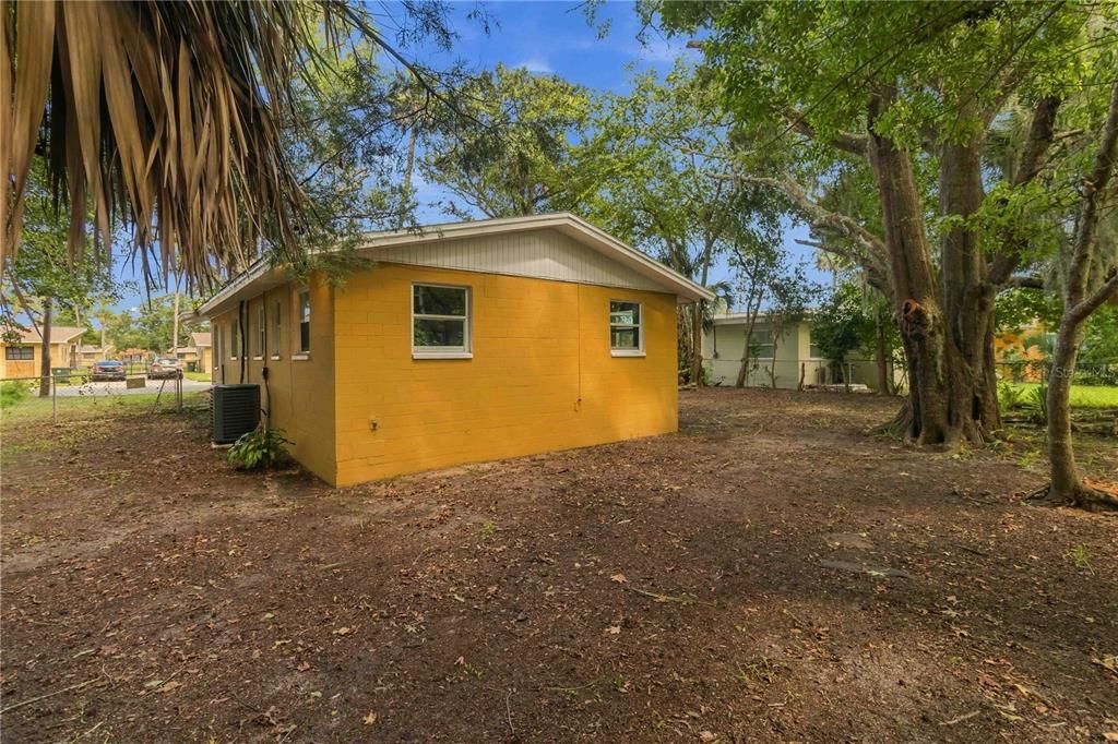For Sale: $169,999 (3 beds, 1 baths, 1011 Square Feet)