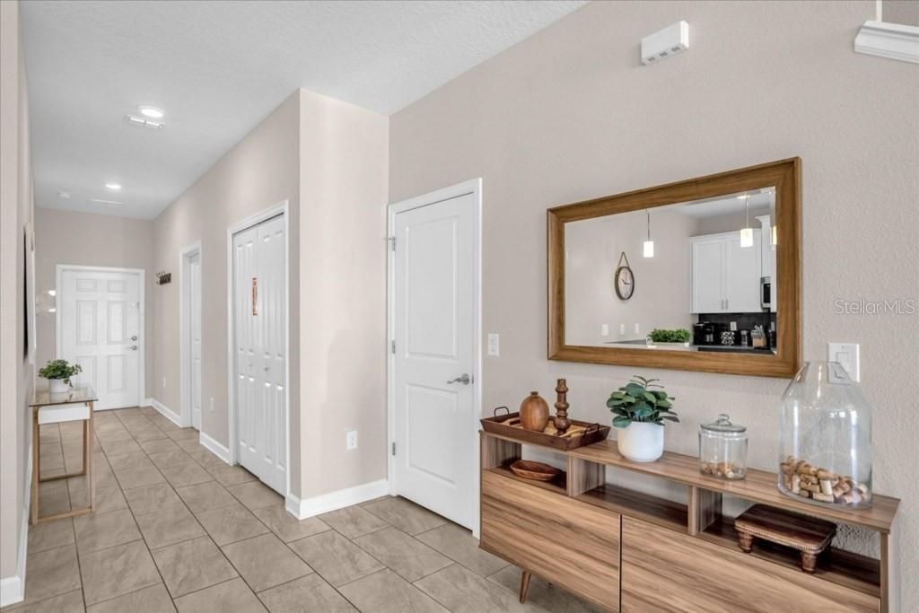 For Sale: $449,000 (5 beds, 4 baths, 2072 Square Feet)
