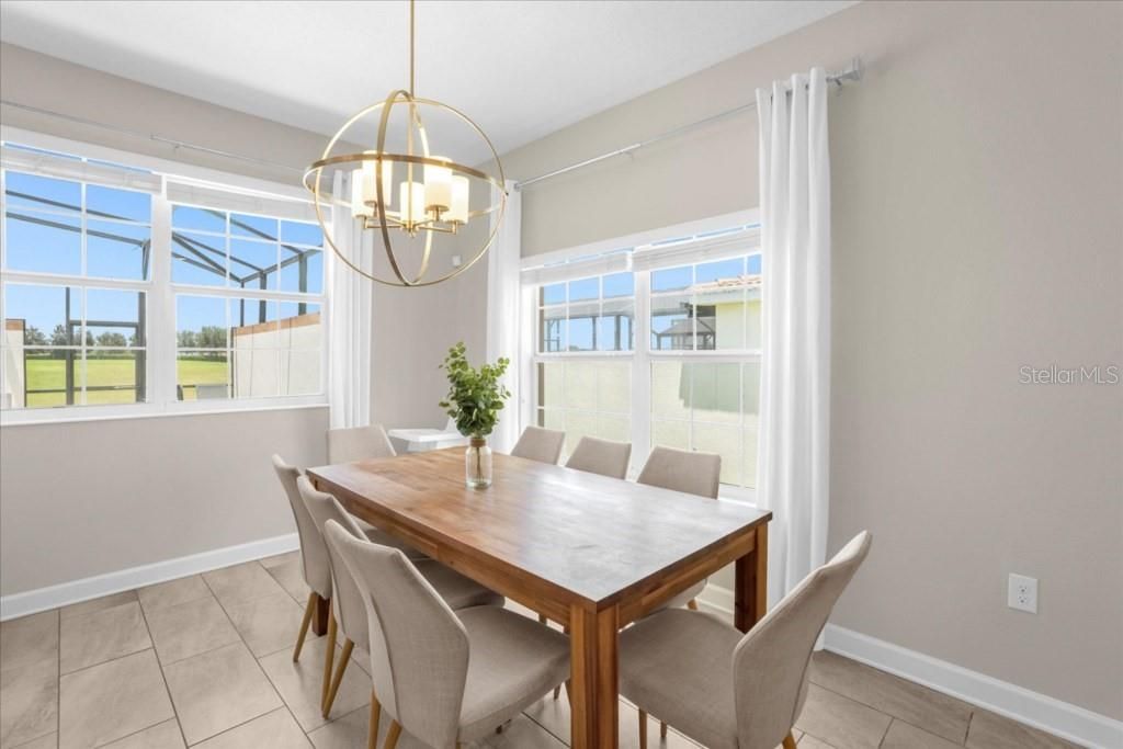 For Sale: $449,000 (5 beds, 4 baths, 2072 Square Feet)
