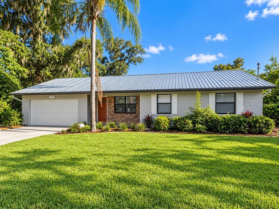 For Rent: $2,195 (3 beds, 2 baths, 1190 Square Feet)