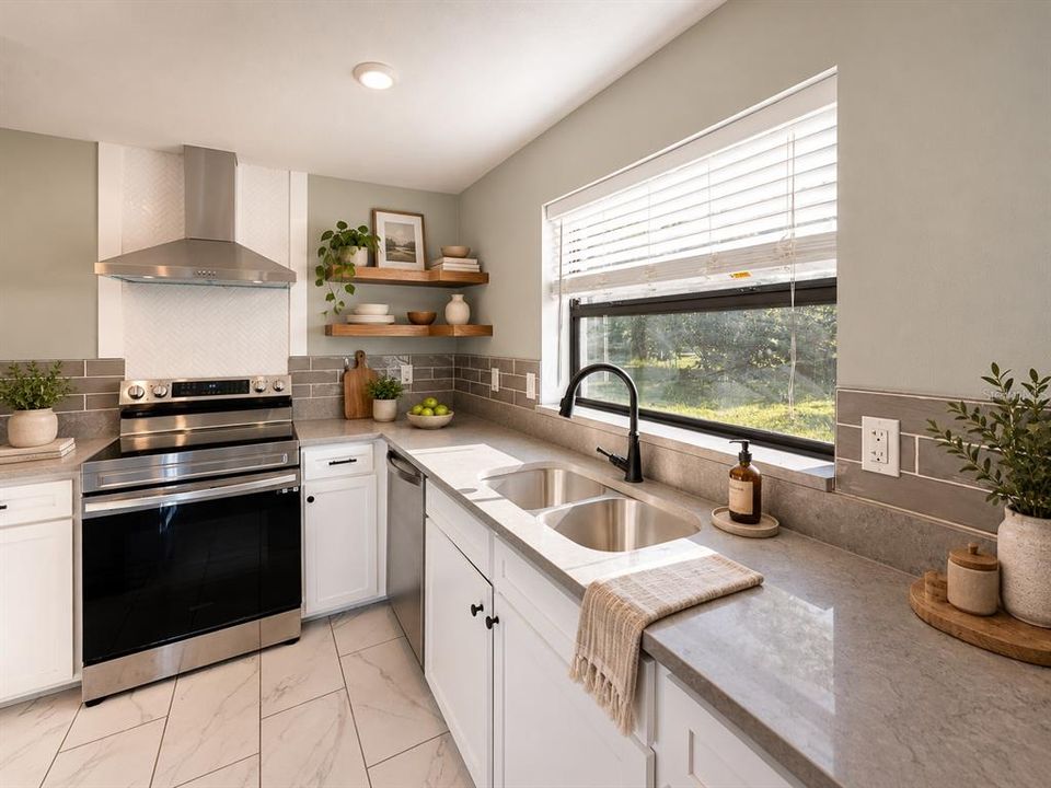 For Rent: $2,195 (3 beds, 2 baths, 1190 Square Feet)