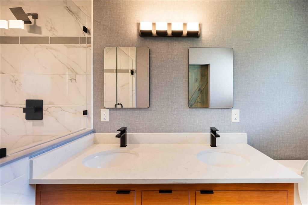 For Rent: $2,195 (3 beds, 2 baths, 1190 Square Feet)