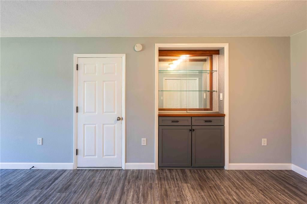 For Rent: $2,195 (3 beds, 2 baths, 1190 Square Feet)