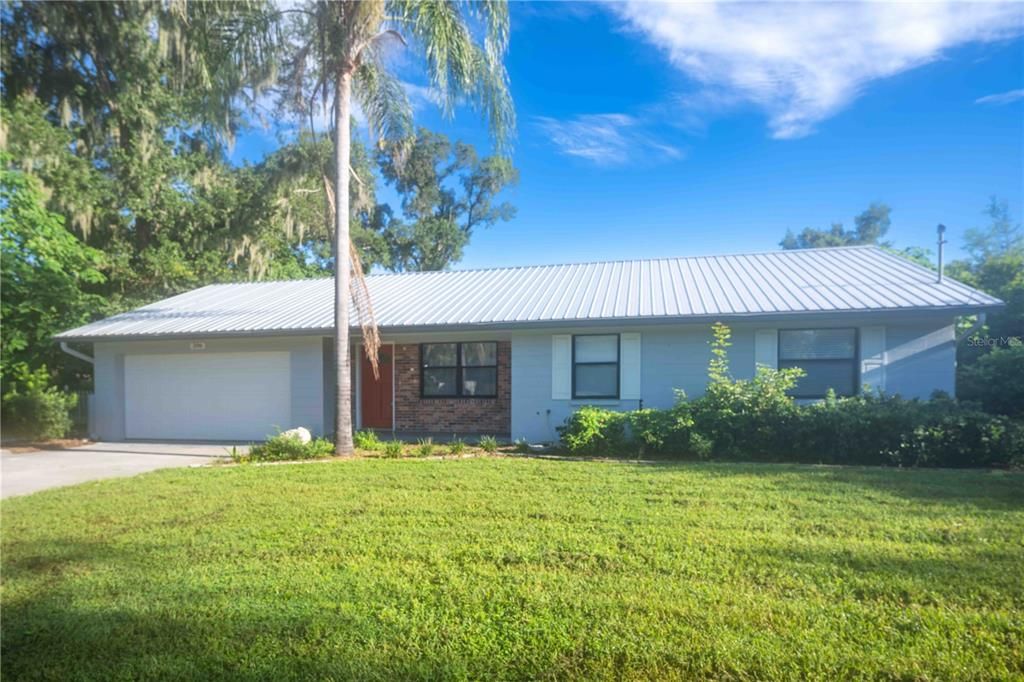 For Rent: $2,195 (3 beds, 2 baths, 1190 Square Feet)