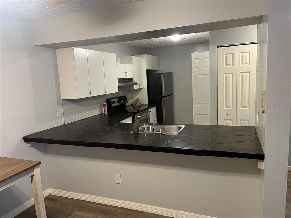 For Sale: $160,000 (2 beds, 2 baths, 1126 Square Feet)