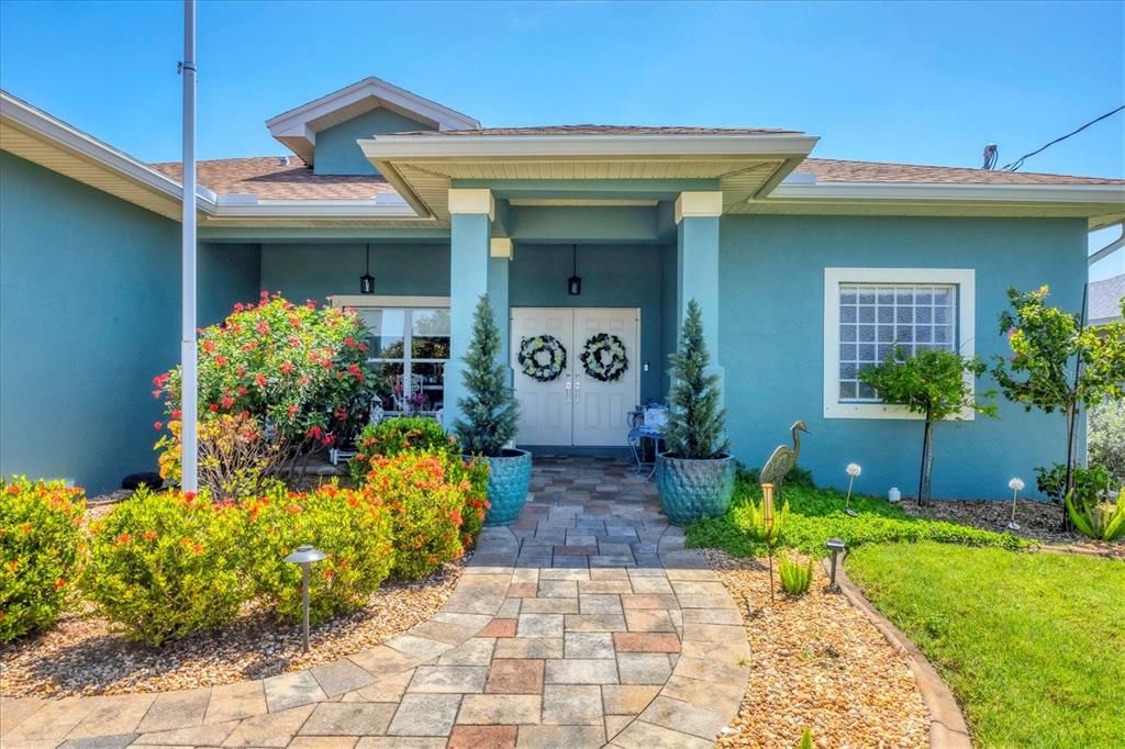For Sale: $634,900 (4 beds, 3 baths, 2367 Square Feet)