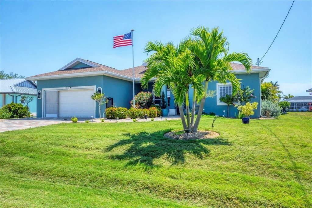For Sale: $634,900 (4 beds, 3 baths, 2367 Square Feet)