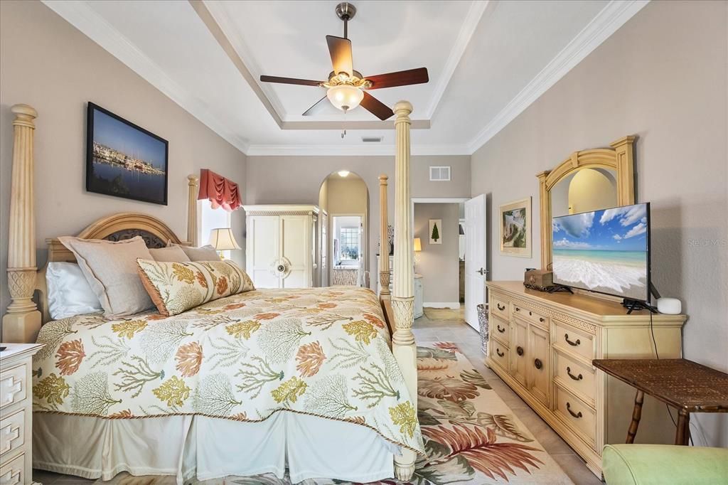 For Sale: $634,900 (4 beds, 3 baths, 2367 Square Feet)