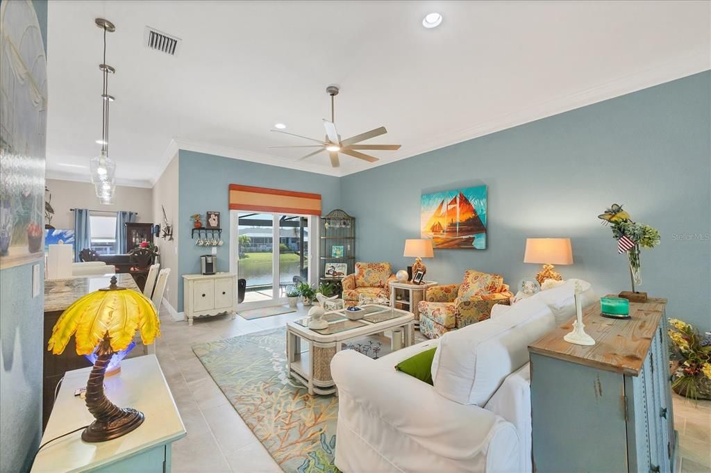 For Sale: $634,900 (4 beds, 3 baths, 2367 Square Feet)