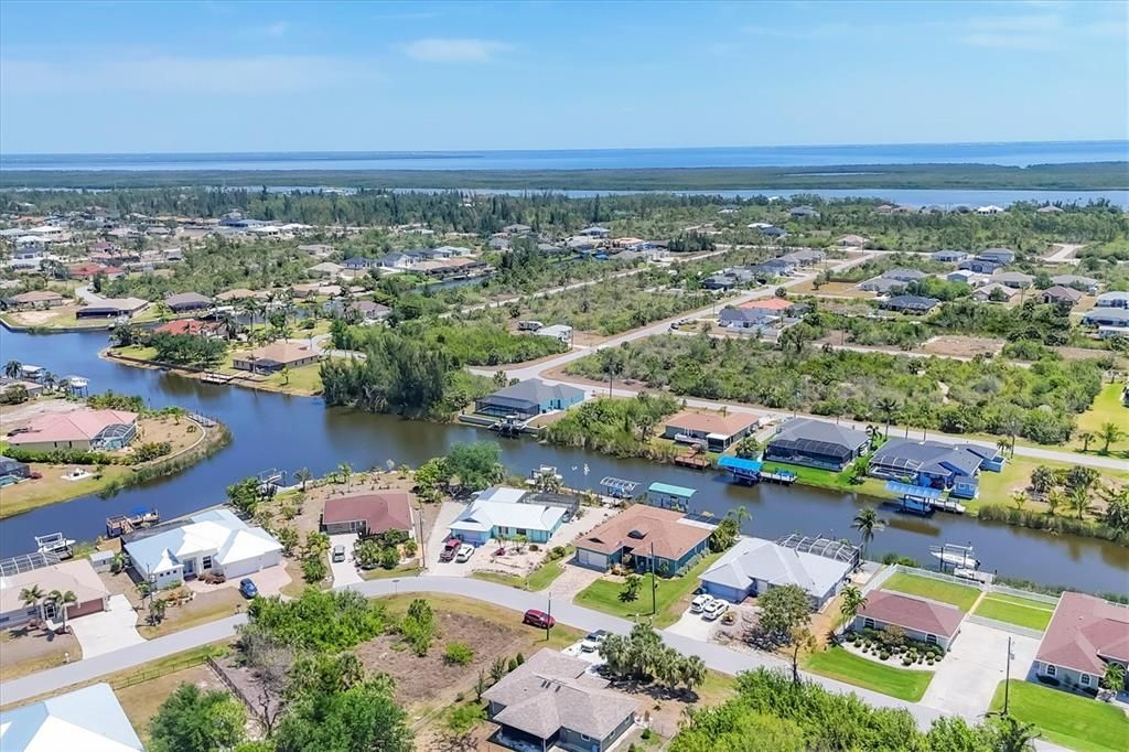 For Sale: $634,900 (4 beds, 3 baths, 2367 Square Feet)