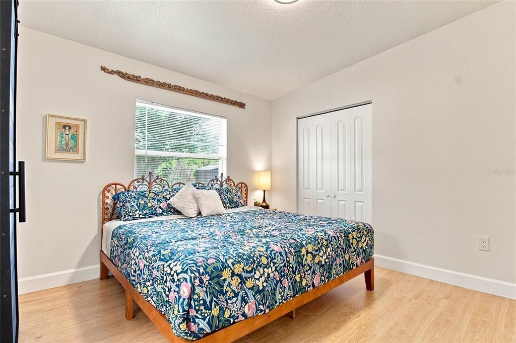 For Rent: $2,450 (3 beds, 2 baths, 925 Square Feet)