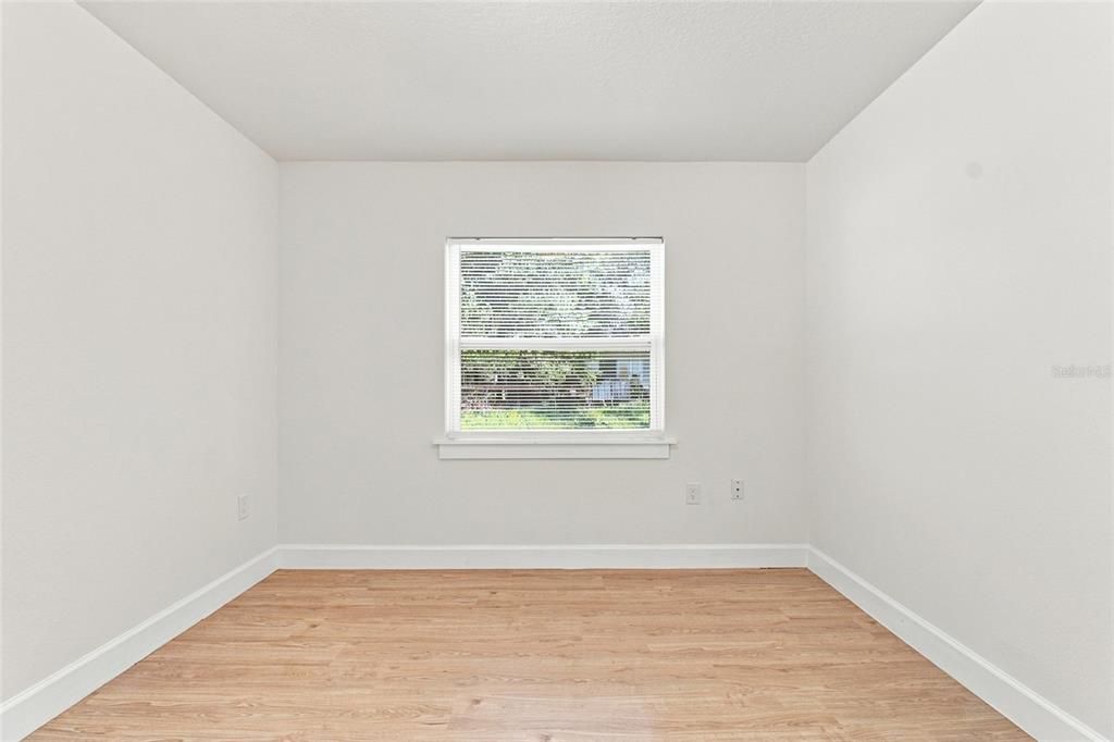 For Rent: $2,450 (3 beds, 2 baths, 925 Square Feet)