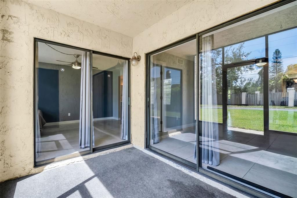 En Venta: $145,700 (2 camas, 2 baños, 948 Pies cuadrados)