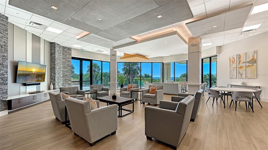 For Sale: $1,595,000 (2 beds, 2 baths, 1585 Square Feet)