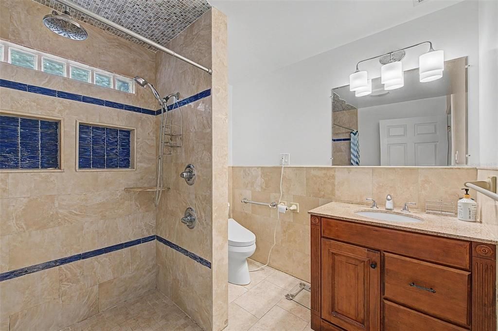 En Venta: $340,000 (2 camas, 1 baños, 1008 Pies cuadrados)