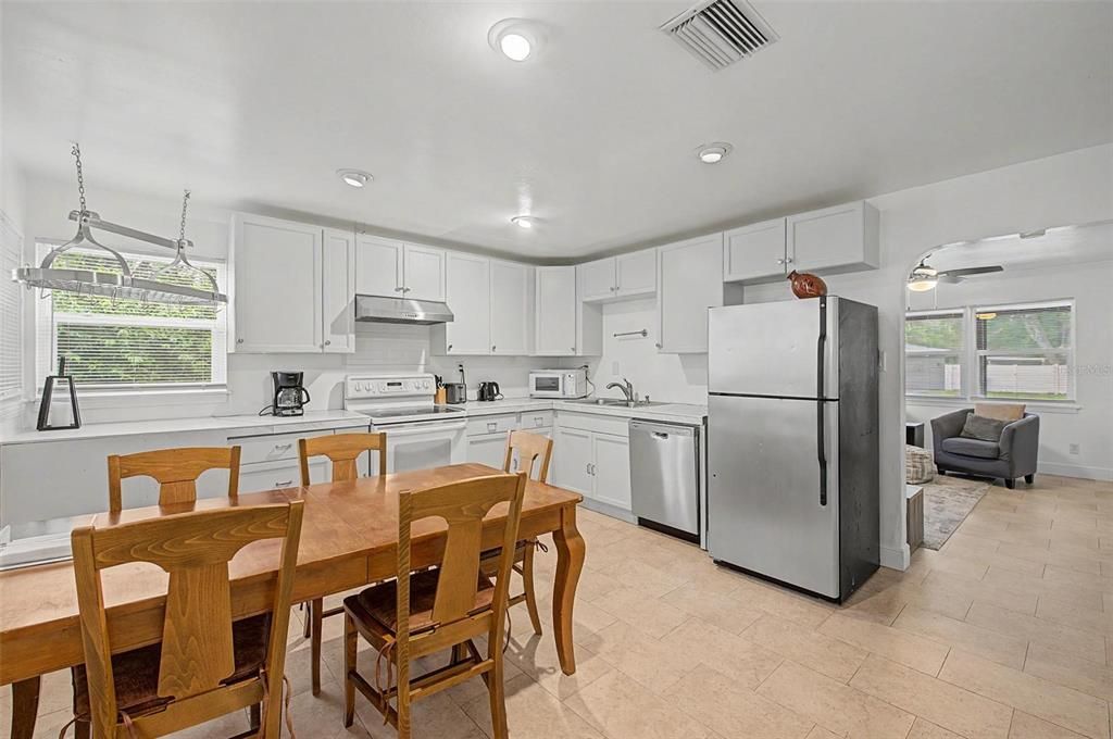 En Venta: $340,000 (2 camas, 1 baños, 1008 Pies cuadrados)