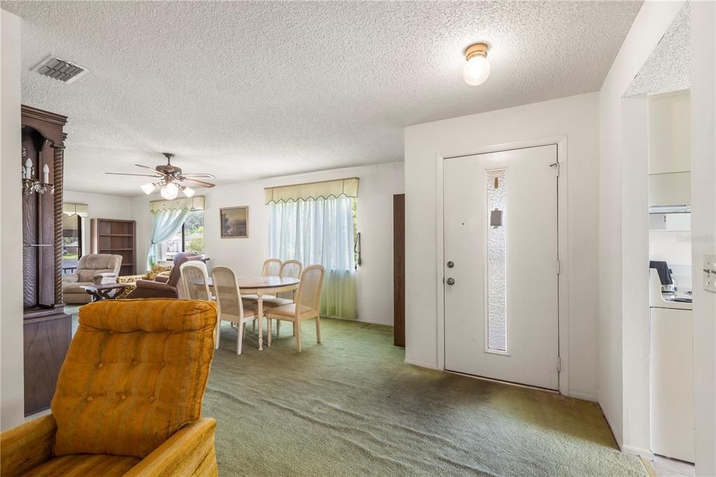 В аренду: $1,700 (2 спален, 2 ванн, 1144 Квадратных фут)
