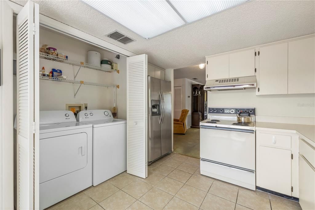 В аренду: $1,700 (2 спален, 2 ванн, 1144 Квадратных фут)