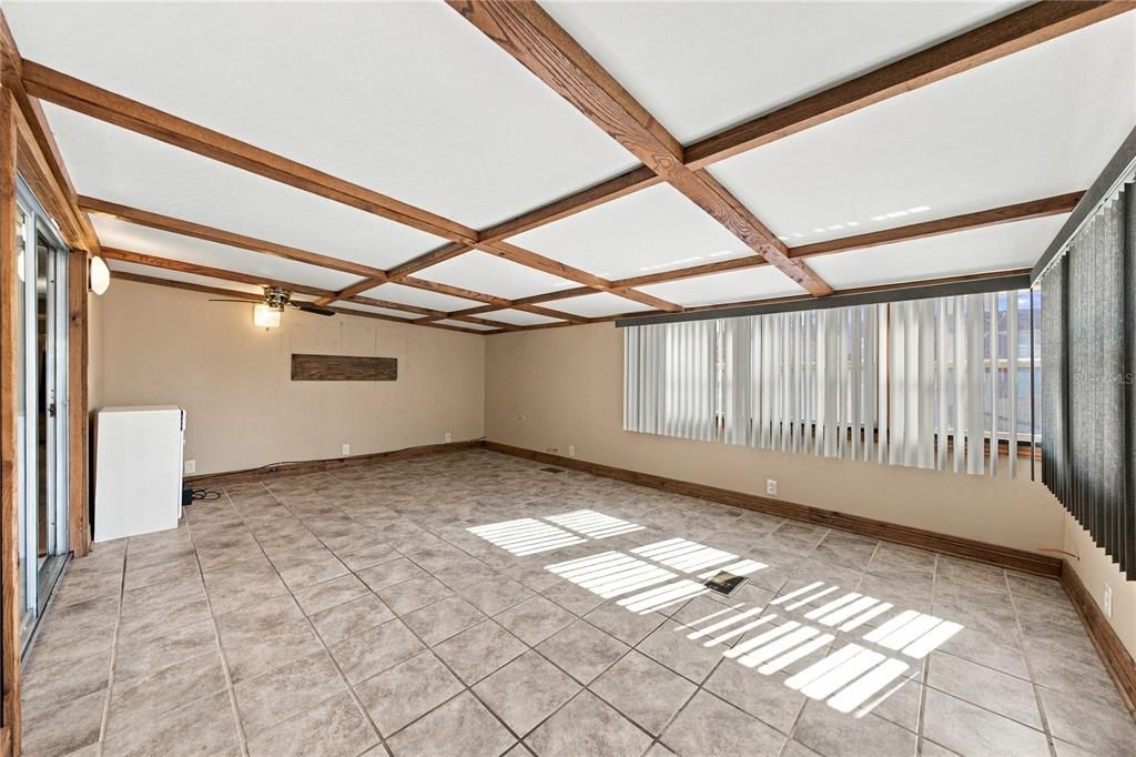 For Sale: $74,900 (3 beds, 2 baths, 1357 Square Feet)