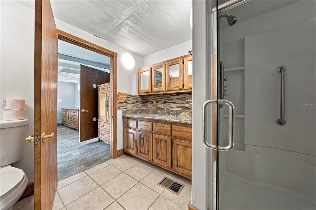 For Sale: $74,900 (3 beds, 2 baths, 1357 Square Feet)