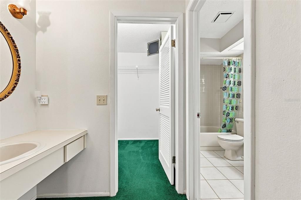 For Sale: $225,000 (2 beds, 2 baths, 1541 Square Feet)
