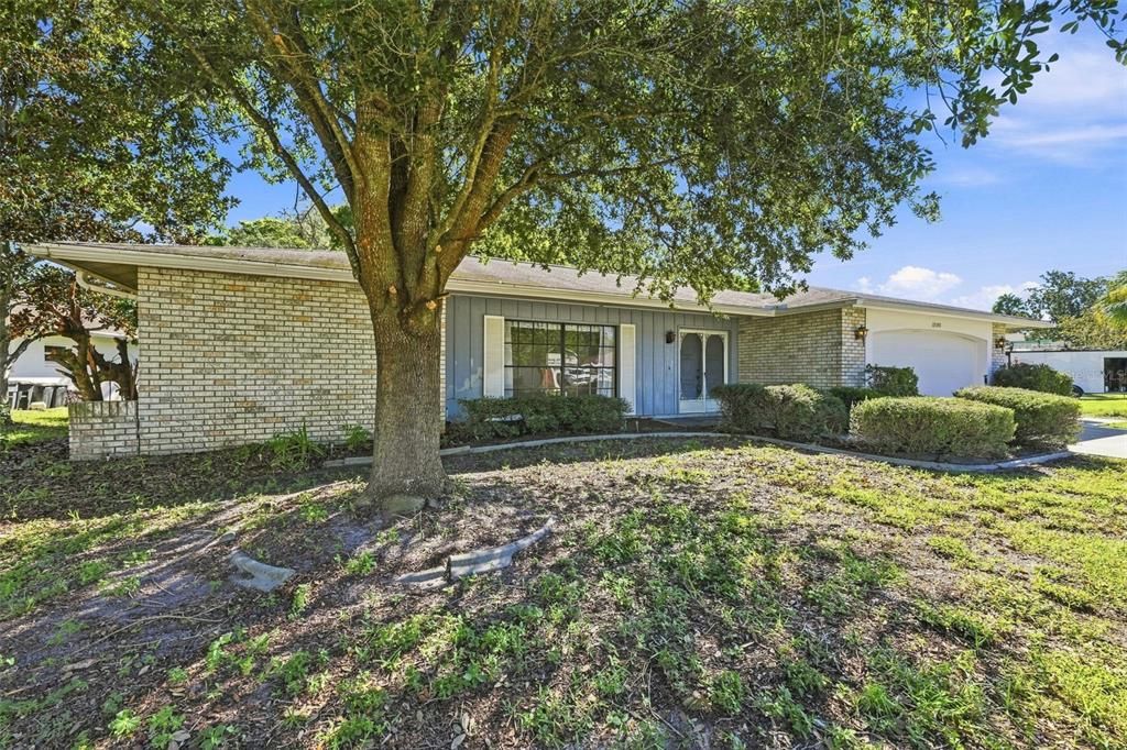 For Sale: $225,000 (2 beds, 2 baths, 1541 Square Feet)