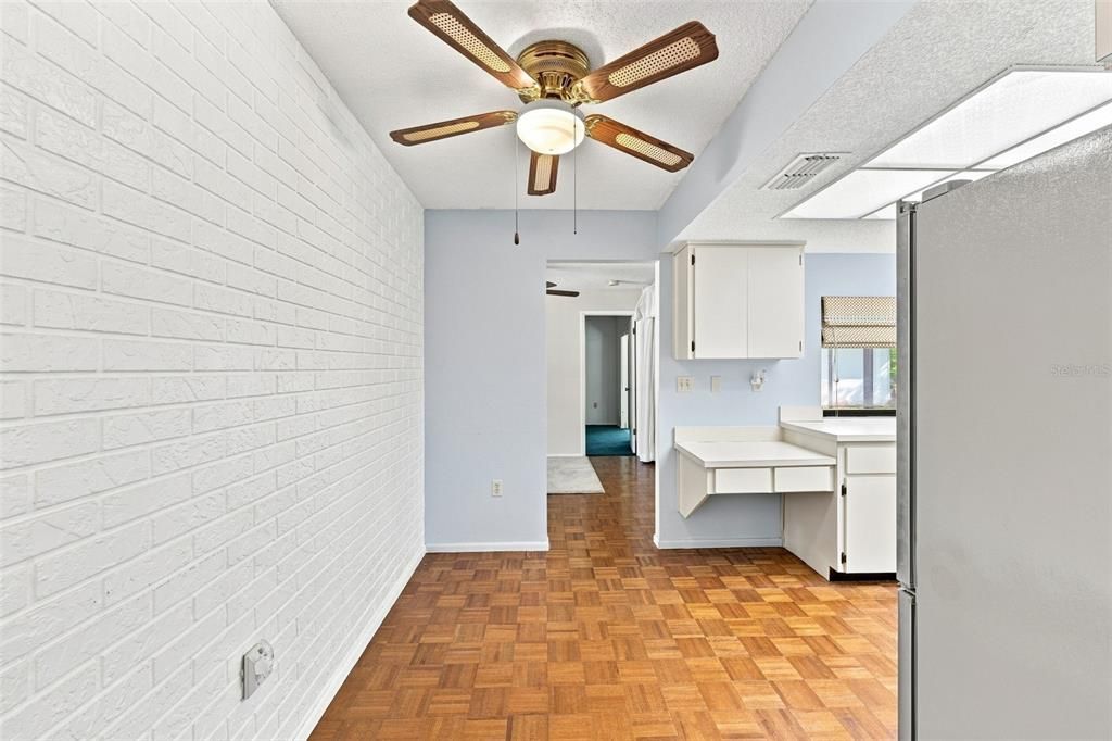 For Sale: $225,000 (2 beds, 2 baths, 1541 Square Feet)