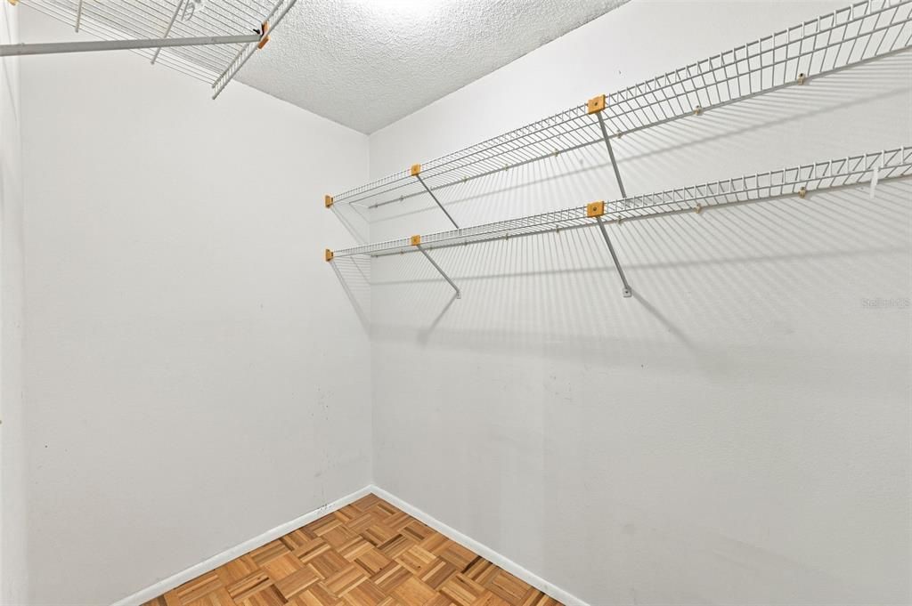 For Sale: $225,000 (2 beds, 2 baths, 1541 Square Feet)