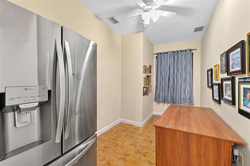 En Venta: $625,000 (4 camas, 3 baños, 2242 Pies cuadrados)