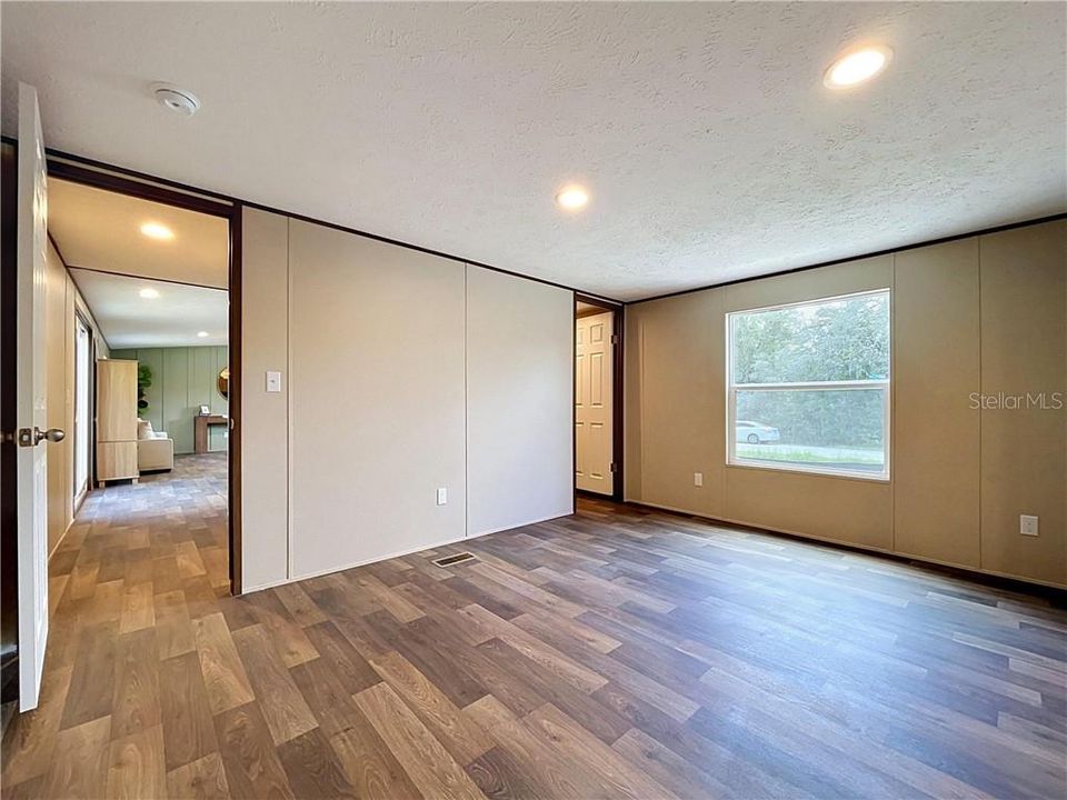 Activo con contrato: $199,900 (3 camas, 2 baños, 1200 Pies cuadrados)