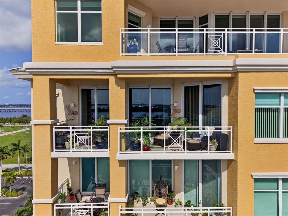 En Venta: $680,000 (2 camas, 2 baños, 1978 Pies cuadrados)