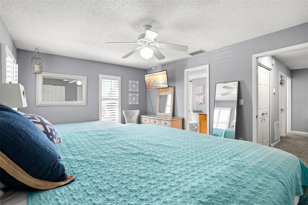 For Sale: $428,000 (2 beds, 2 baths, 1485 Square Feet)