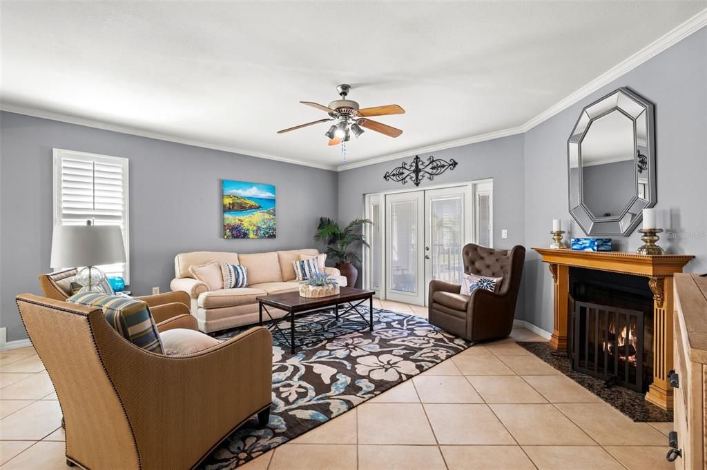 For Sale: $428,000 (2 beds, 2 baths, 1485 Square Feet)