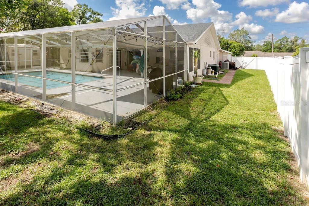 En Venta: $390,000 (3 camas, 3 baños, 2111 Pies cuadrados)