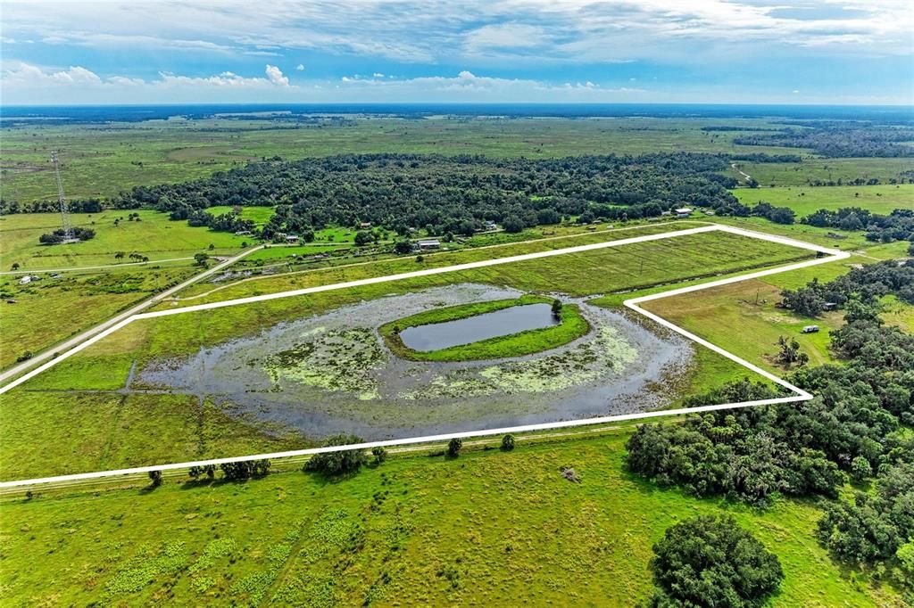 En Venta: $750,000 (21.28 acres)