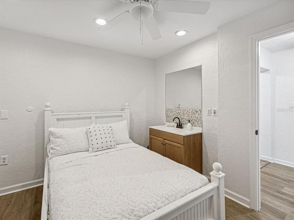 For Sale: $990,000 (3 beds, 2 baths, 2272 Square Feet)