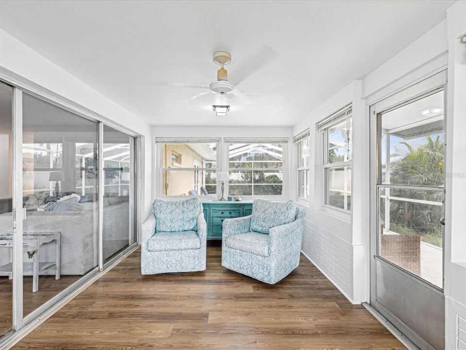 For Sale: $990,000 (3 beds, 2 baths, 2272 Square Feet)