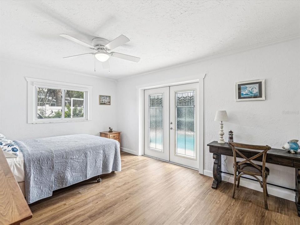 For Sale: $990,000 (3 beds, 2 baths, 2272 Square Feet)
