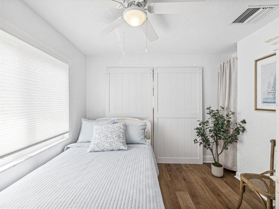 For Sale: $990,000 (3 beds, 2 baths, 2272 Square Feet)