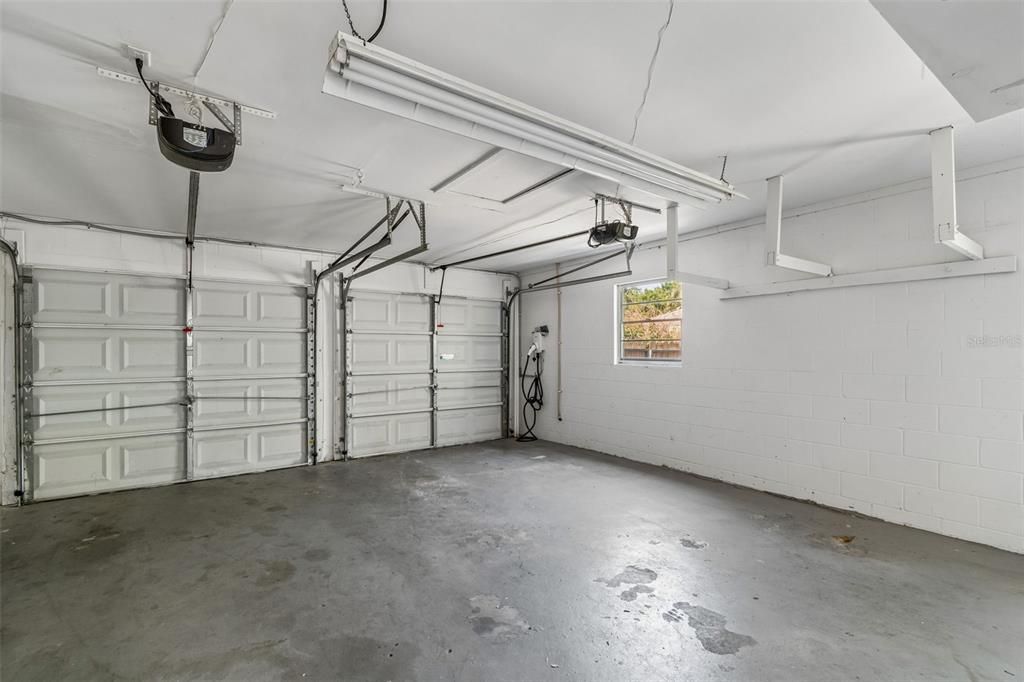En Renta: $3,750 (4 camas, 3 baños, 1958 Pies cuadrados)