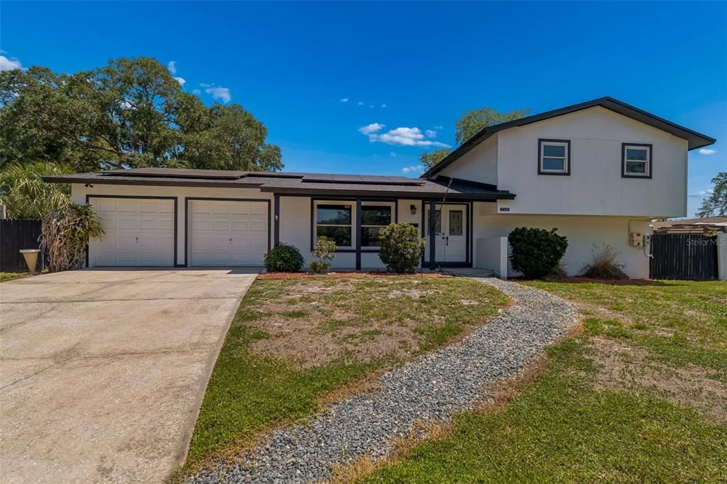 En Renta: $3,750 (4 camas, 3 baños, 1958 Pies cuadrados)