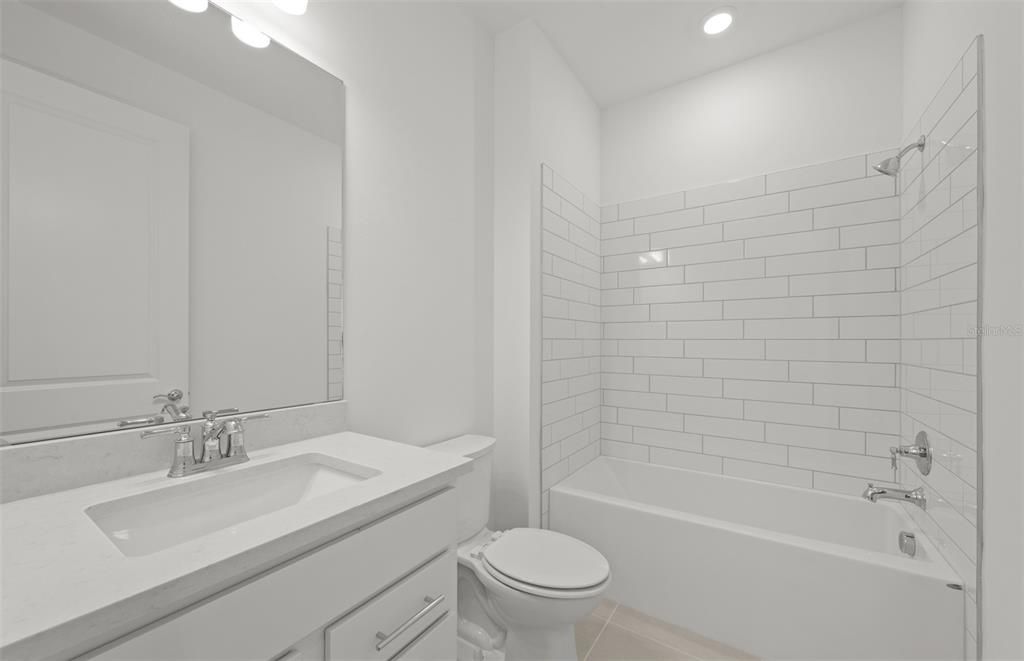 На продажу: $385,990 (3 спален, 3 ванн, 2230 Квадратных фут)