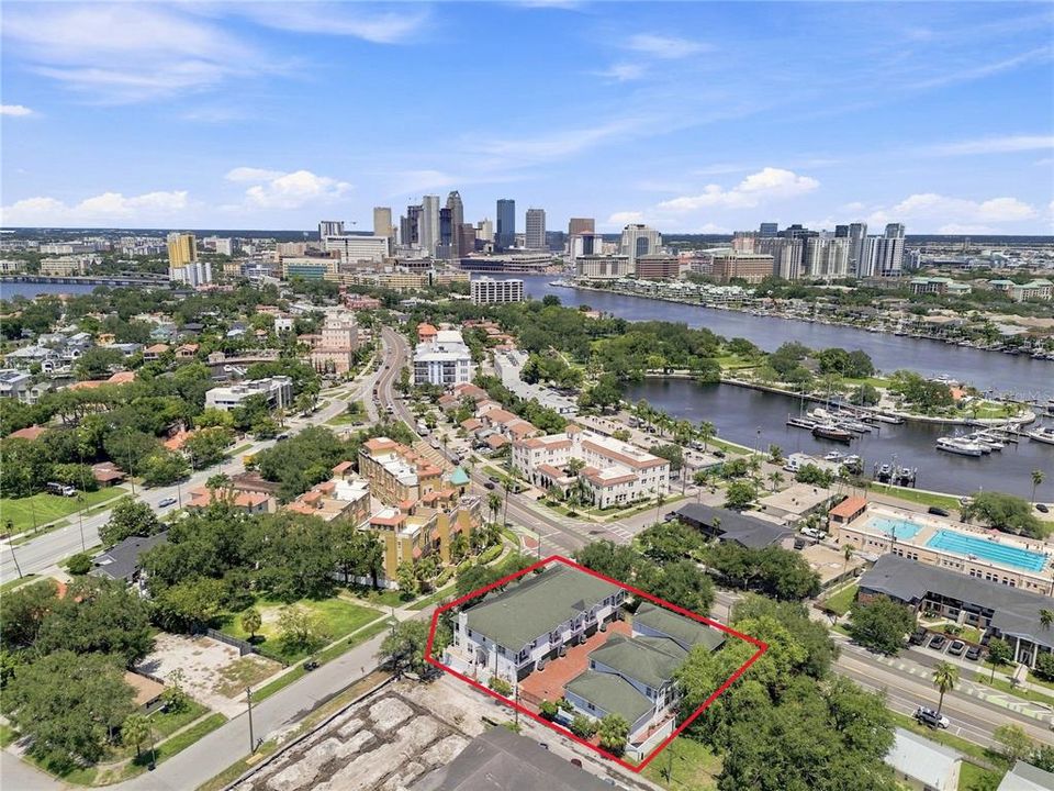 En Venta: $755,000 (2 camas, 2 baños, 1644 Pies cuadrados)
