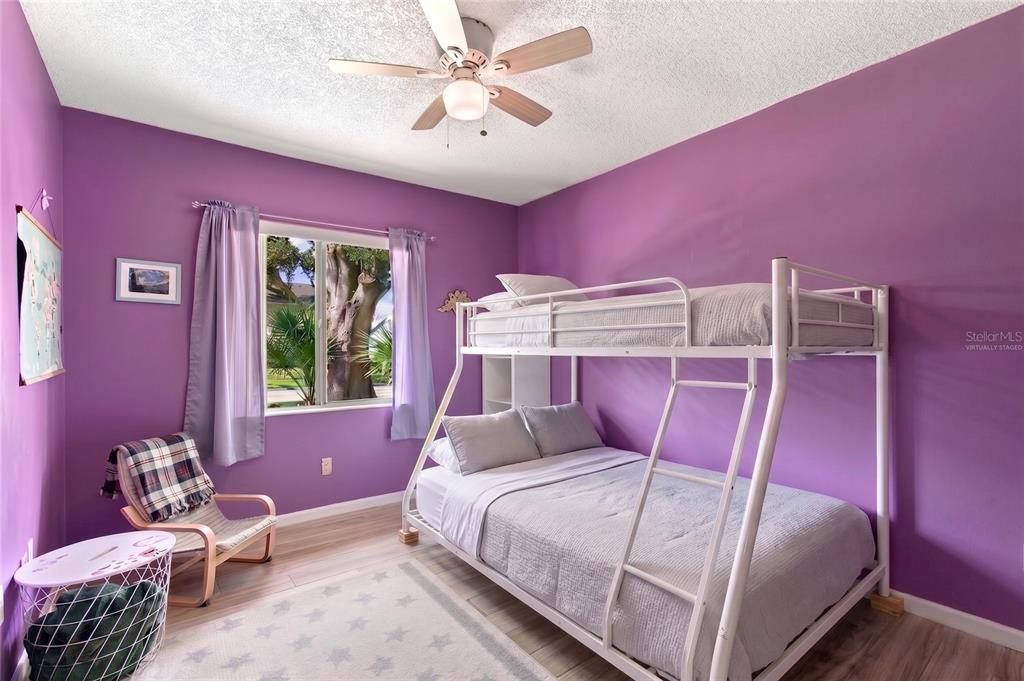 En Venta: $512,000 (4 camas, 2 baños, 2187 Pies cuadrados)