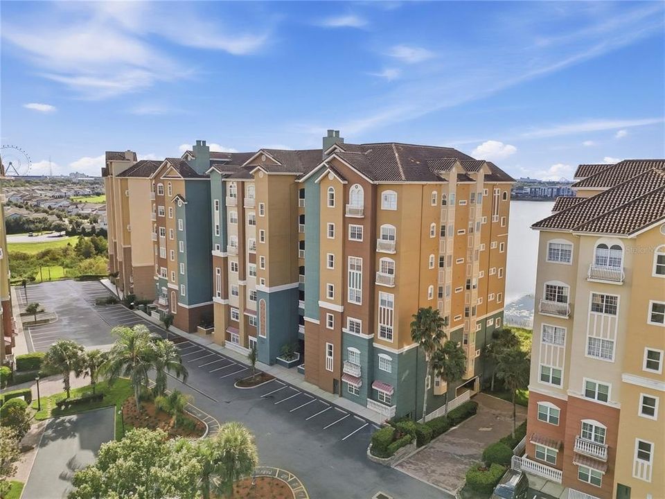 For Sale: $549,000 (2 beds, 2 baths, 2162 Square Feet)